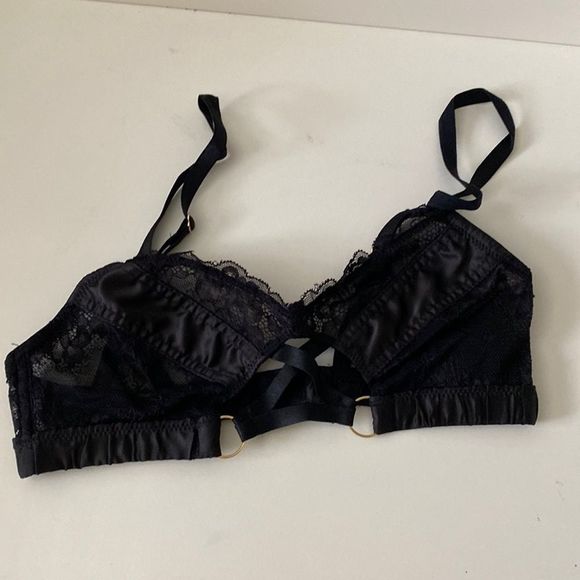 ASOS DESIGN satin underboob bralette in black size 2 - Picture 2 of 6